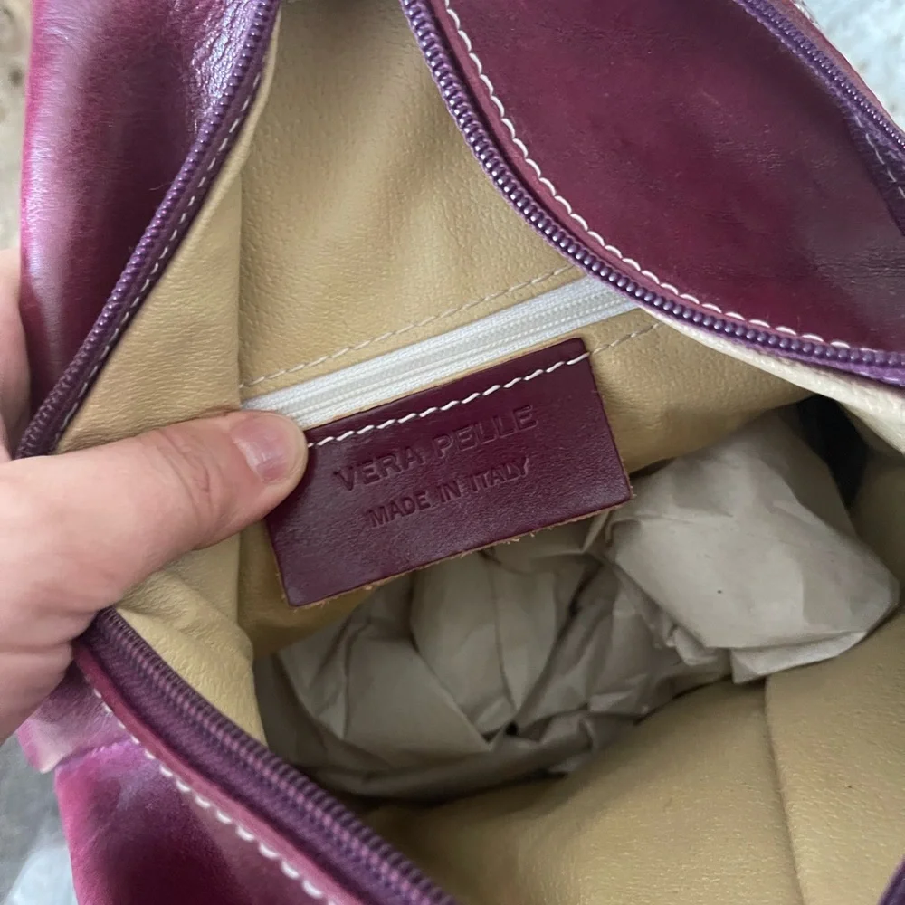 Vera Pelle Crossbody or Backpack Bag - Picture 6 of 12